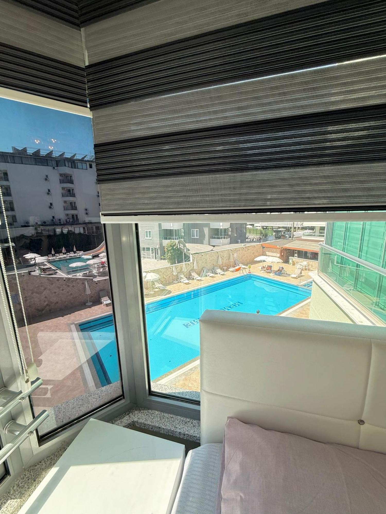 Sa Apartments! Beachfront Apartment With Sea View & Pool Alanya Exterior foto